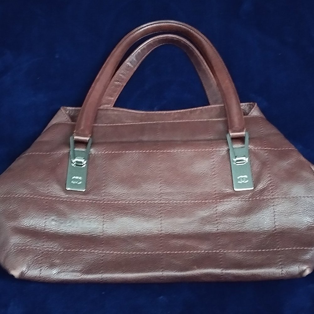 Vintage Chanel Burgundy Caviar Leather Tote